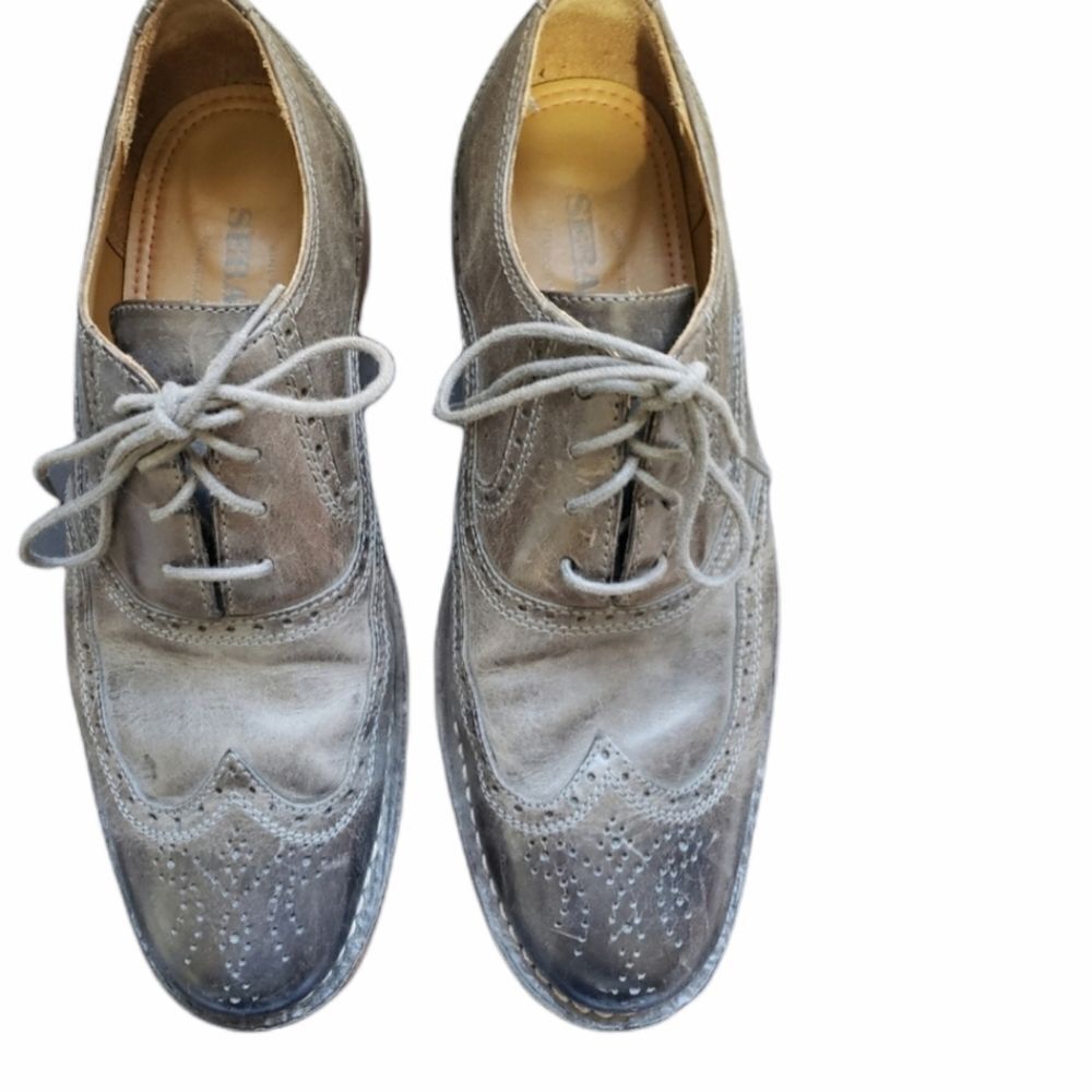 Sebago wingtip distressed oxfords